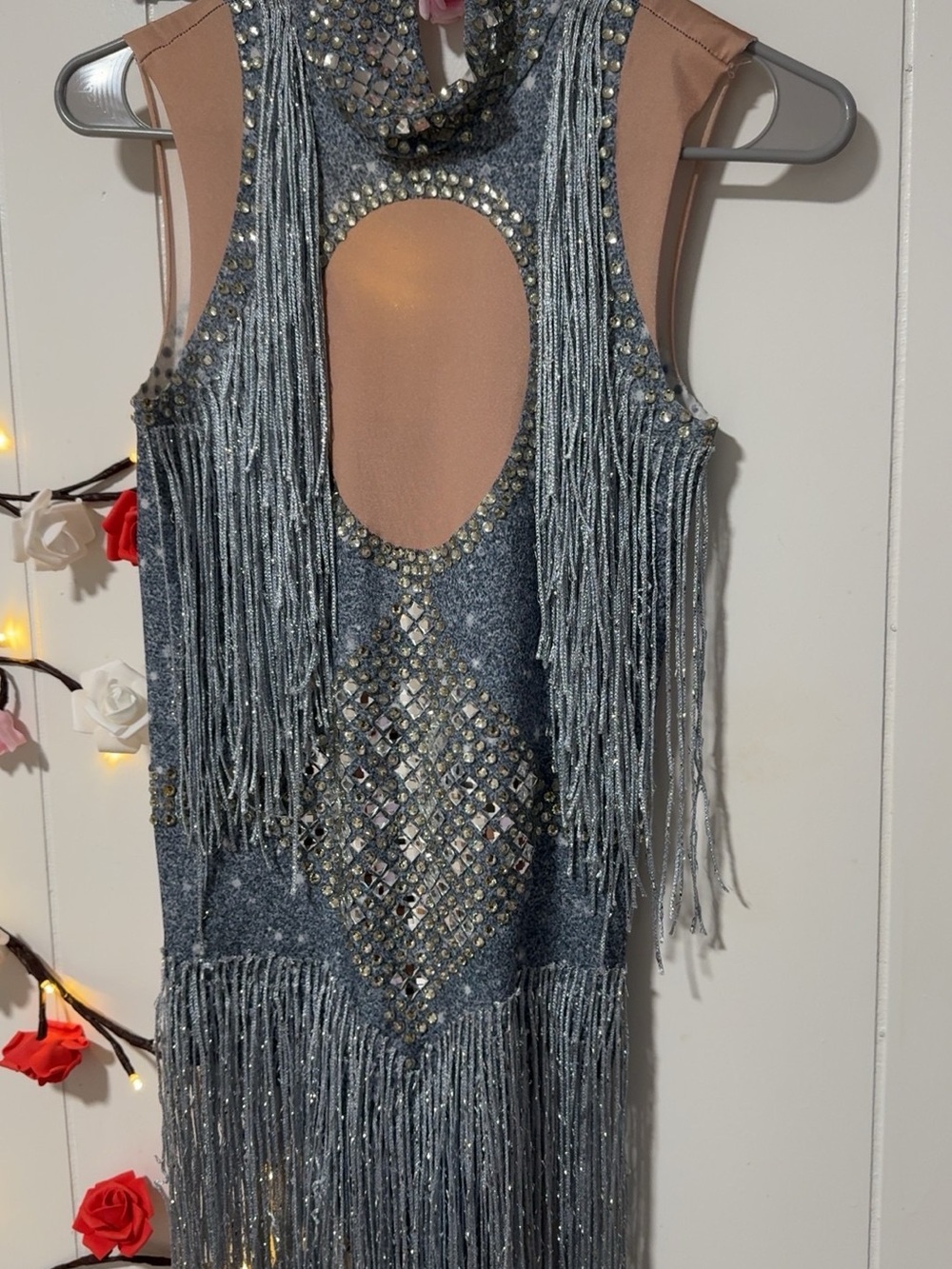 Sleeveless Silver Fringe Sequin Open-Back Cocktail Dress